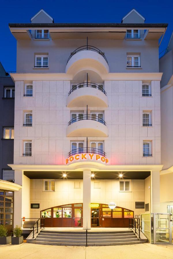 Rockypop Grenoble Hotel Buitenkant foto